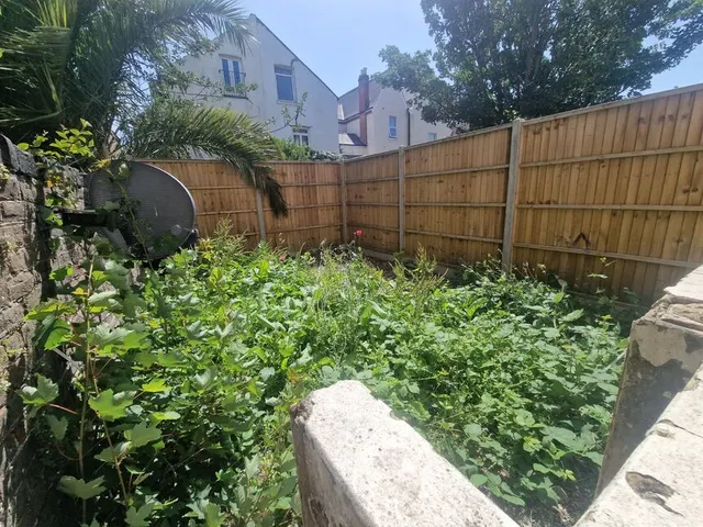 Photo 3 — St. Andrews Road, Southsea, Hampshire, PO5
