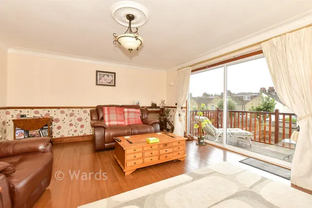 Heathfield Avenue, Dover, CT16, photo 3