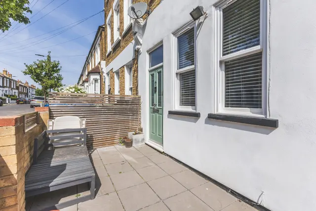 Heber Road, London, SE22, photo 1