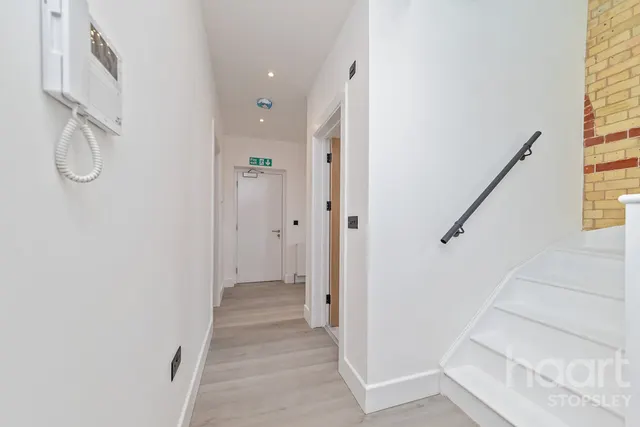 Mallard Road, Abbots Langley, WD5, photo 3