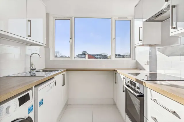 Petersham Road, Richmond, TW10, photo 2