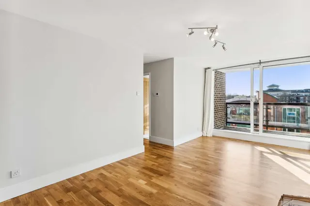 Petersham Road, Richmond, TW10, photo 1