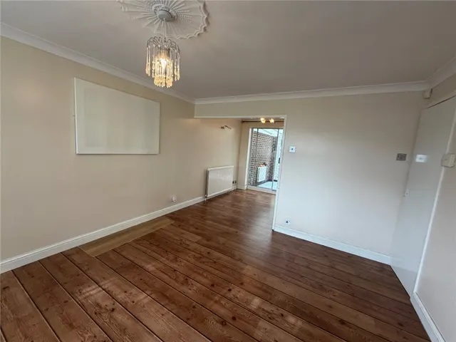 Photo 3 — Bowland Close, DONCASTER, South Yorkshire, DN5