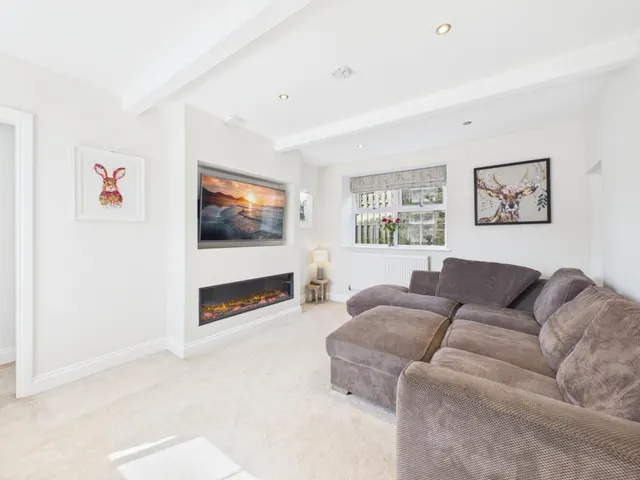 High Fold, East Morton, BD20, photo 2