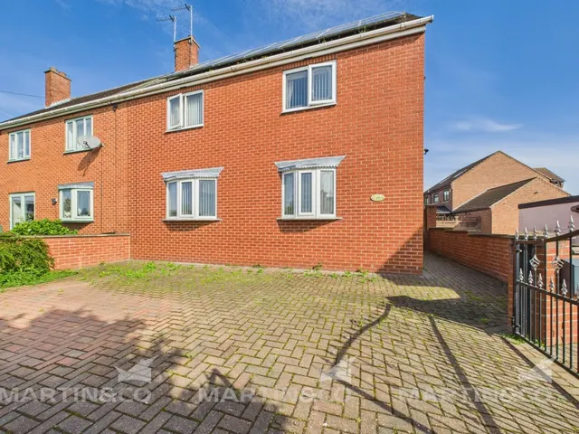 Newthorpe Road , Norton, photo 1