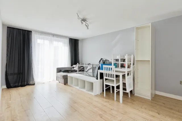 Allenby Road, London, SE28, photo 3