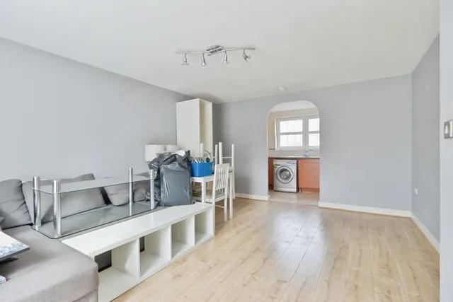 Allenby Road, London, SE28, photo 2
