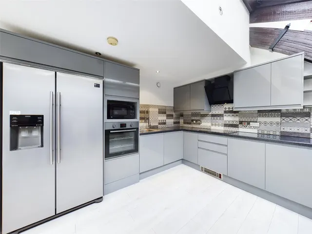 Sunbridge Road, Bradford, BD1, photo 3