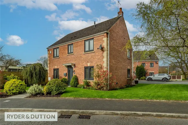 Hendon Grove, Heywood, OL10, photo 3