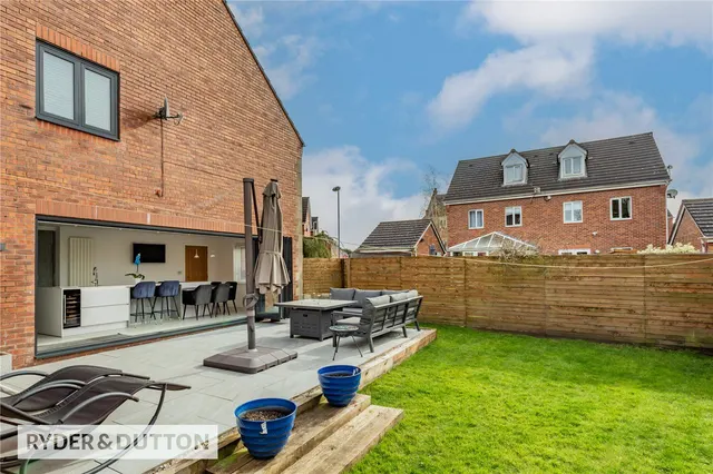Hendon Grove, Heywood, OL10, photo 2