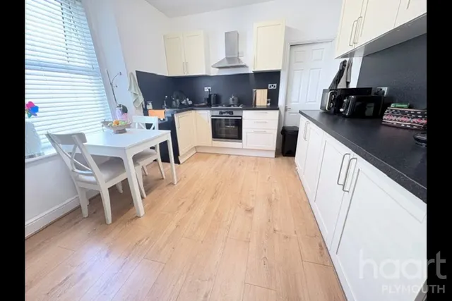 Trematon Terrace, Plymouth, PL4, photo 3
