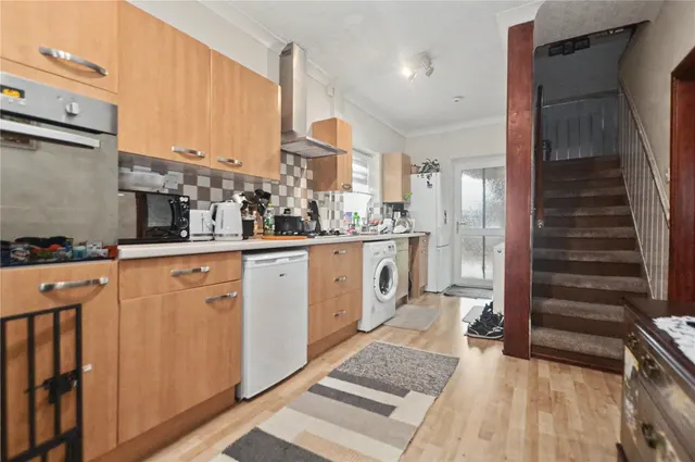 Temple Avenue, Rothwell, LS26, photo 3