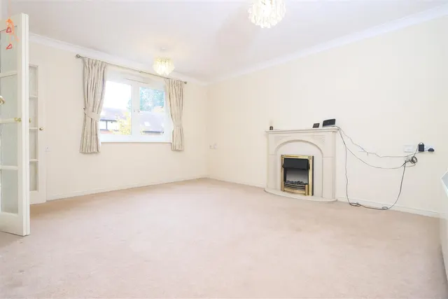 Photo 3 — Worcester Road, HAGLEY, Hagley Stourbridge