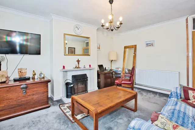 Woodbury Close, Wells, BA5, photo 3