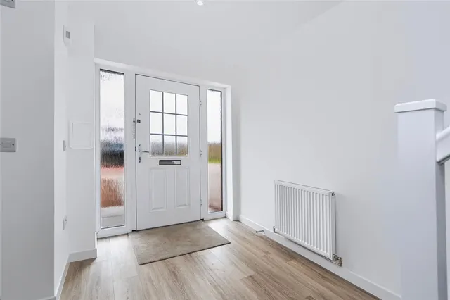 Photo 2 — Castle Gate, Airth, FK2