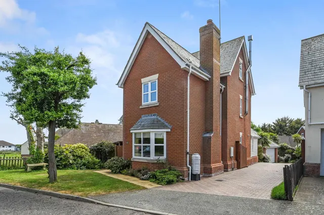 Louise Close, Walton On The Naze, photo 1
