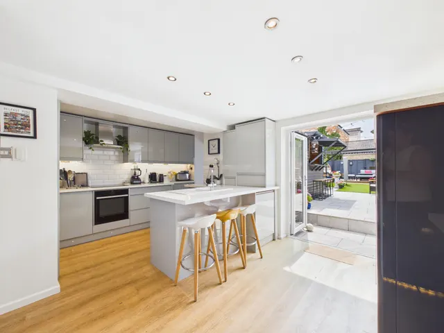 Duke Street, Cheltenham, GL52, photo 3