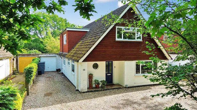 Mill Lane, Yateley, Hampshire, GU46 7TN, photo 1