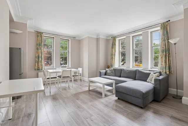 Hillside Court, Finchley Road, London, NW3 6HG, photo 1