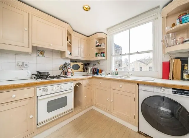 Photo 3 — Ravensdon Street, Kennington, SE11