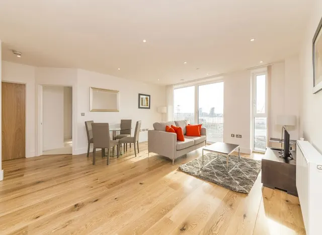 Sovereign Tower, Canning Town, E16, photo 1