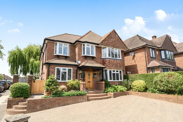 Bury Street, Ruislip, HA4, photo 1