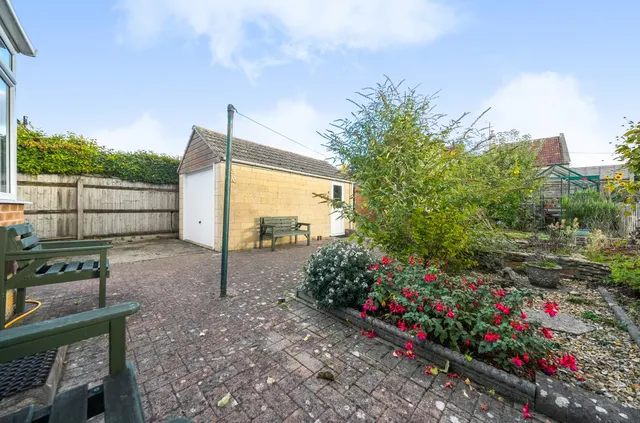 Moor Barton, Neston, SN13, photo 3
