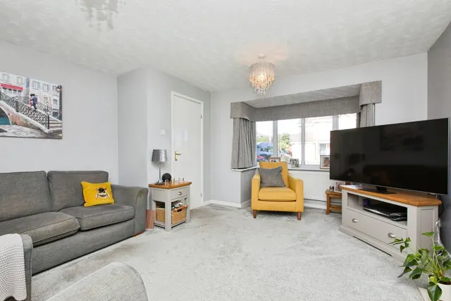 Naseby Drive, Long Eaton, NG10, photo 3