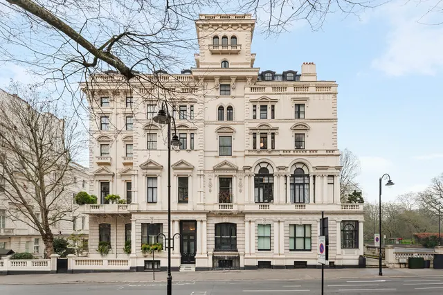 Queen's Gate, South Kensington, London, photo 1