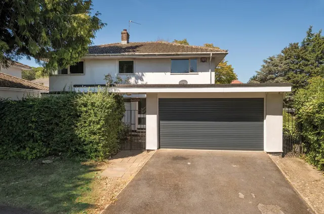 Queens Avenue, Maidstone, photo 1