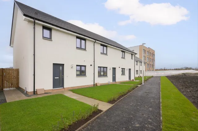 Photo 2 — Oak Place, Mayfield, Dalkeith, EH22 5NE