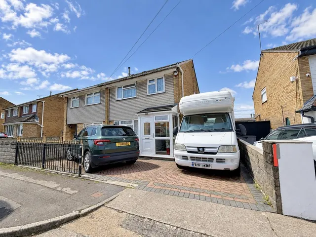 Falcon Road, Barry, CF63, photo 1