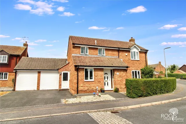4 bedroom house, Thatcham, Berkshire