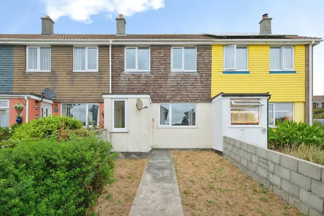 Polwheal Road, Tolvaddon, TR14, photo 1