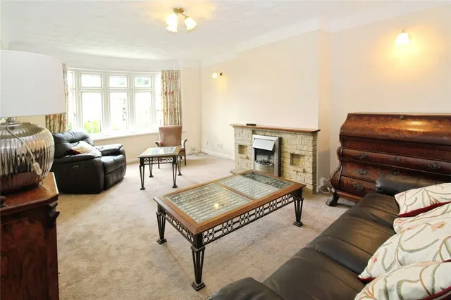 Kings Close, Lyndhurst, SO43, photo 2
