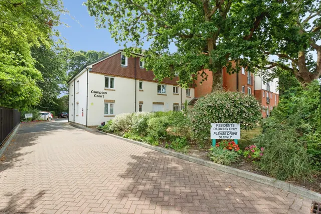 Belle Vue Road, Bournemouth, photo 1