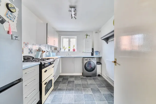 Church Road, Northolt, UB5, photo 3