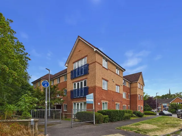 Wain Avenue, Chesterfield, S41, photo 1