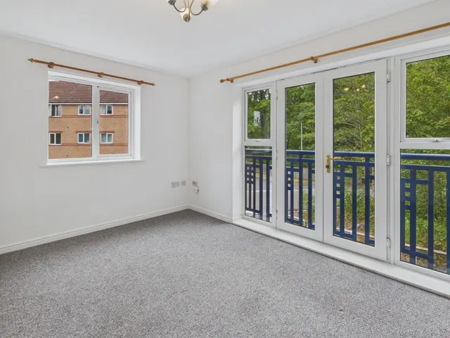 Wain Avenue, Chesterfield, S41, photo 2