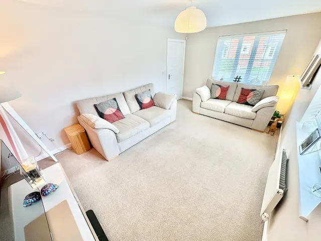 Morgan Drive, Whitworth Park, DL16, photo 3