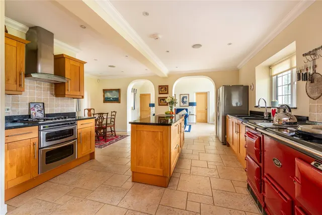 Dungates Lane, Buckland, RH3, photo 3