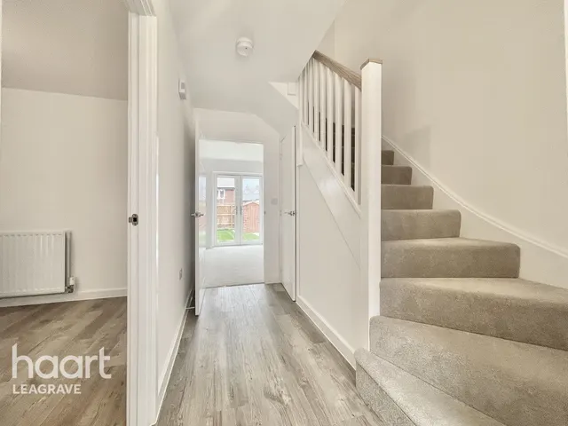 Glamis Croft, Harlington, LU5, photo 2