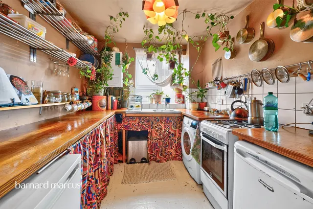 Turner Avenue, London, N15, photo 1