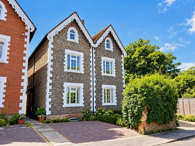 Nightingale Road, Guildford, GU1, photo 1