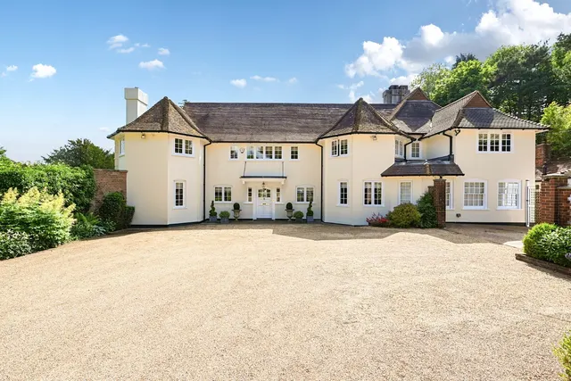 Beaconsfield Road, Chelwood Gate, RH17, photo 1