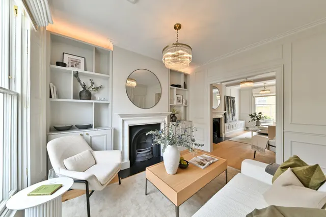 Photo 2 — Ovington Street, Chelsea, London, SW3 2JA