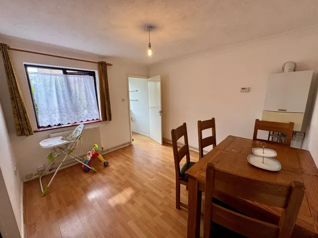 Photo 2 — Florence Close, Harlow