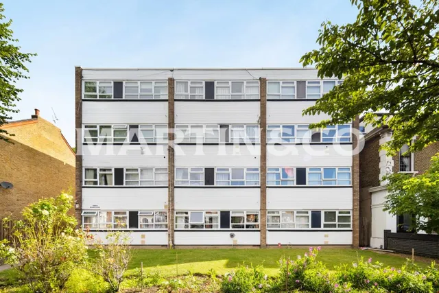 Photo 2 — Cambridge Road, Wanstead, London
