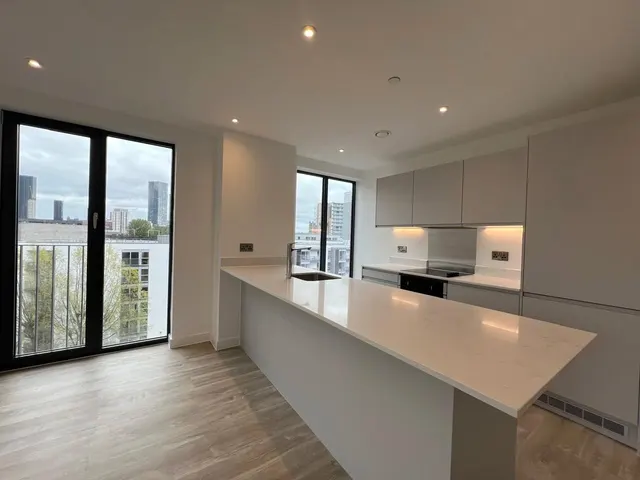 Photo 2 — Silkbank Wharf, 21 Derwent Street, Salford, Greater Manchester, M5
