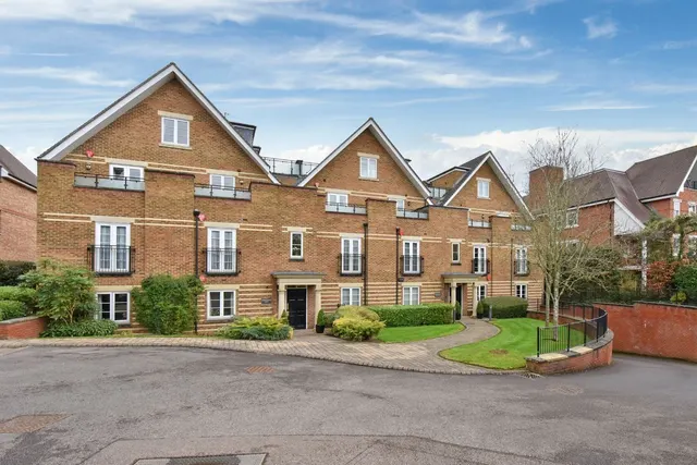 Ethorpe House, Packhorse Road, Gerrards Cross, Buckinghamshire, SL9 8HS, photo 1